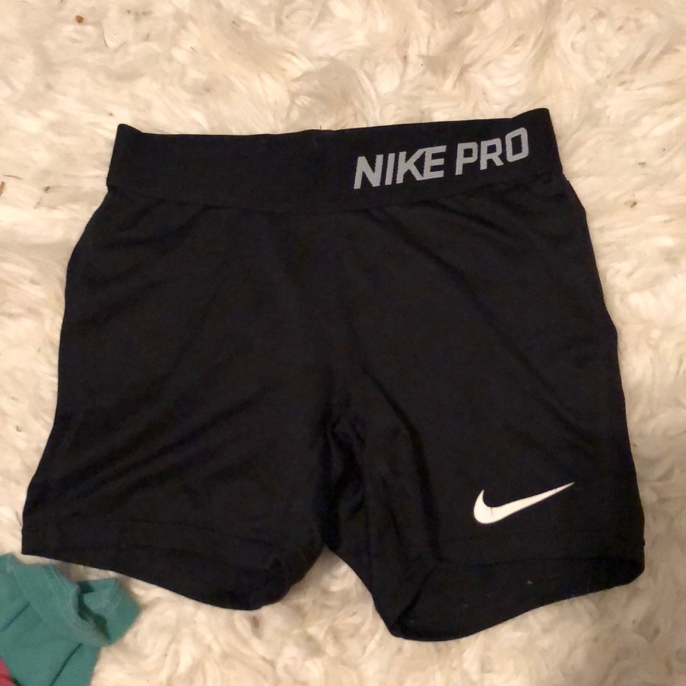 Nike pro